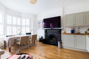Queen’s Park Apartment
